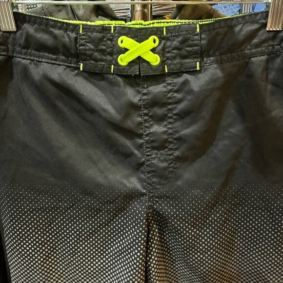 Swim Trunks Board Shorts Boys Cat & Jack Sz XL 16 Black Gray Green - Picture 3 of 10